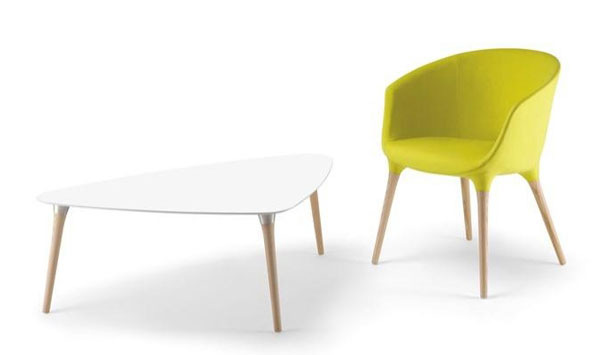 Design- Beistelltisch und Sessel